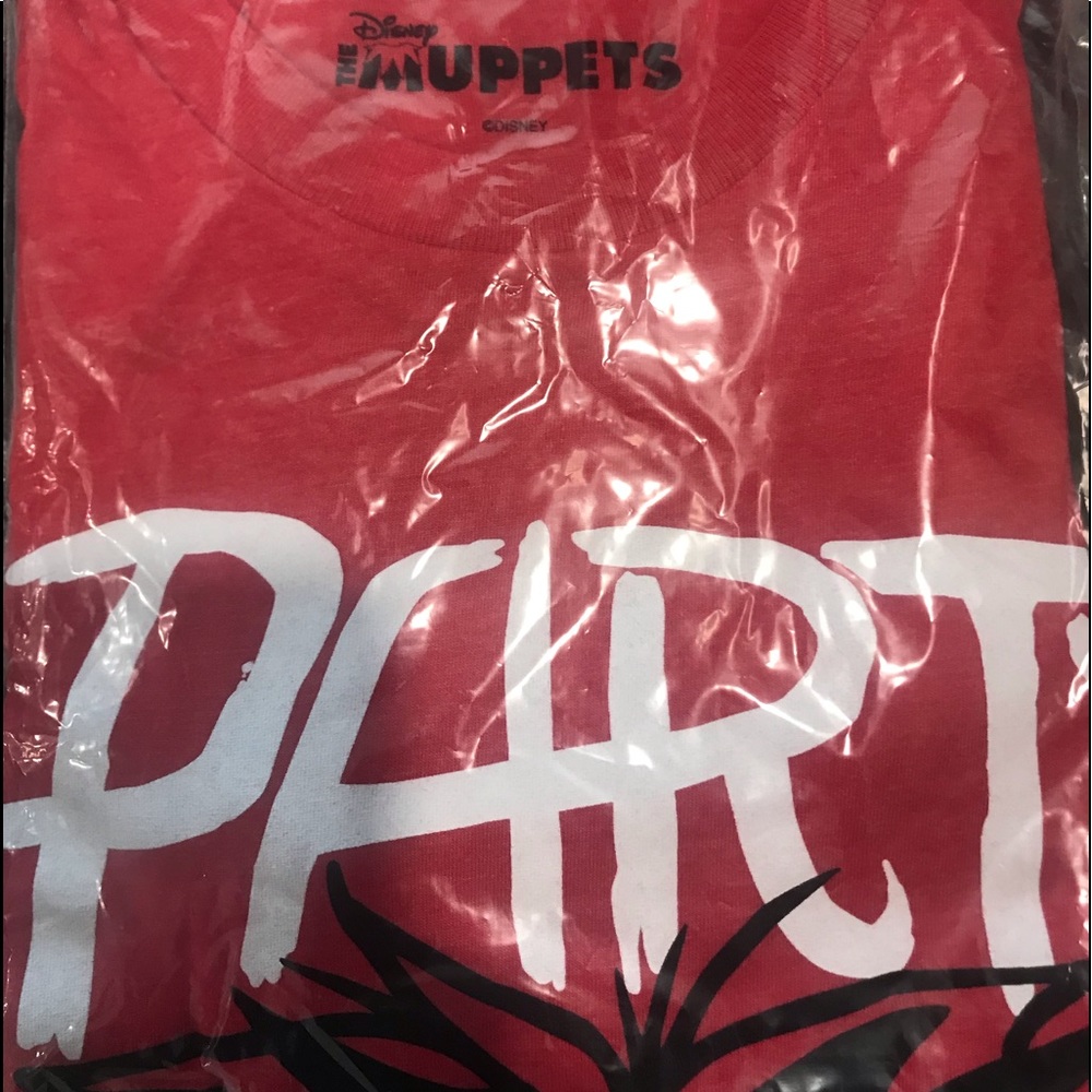 4 “Party Animal” T-shirts.Never opened. Sealed in original package.XL,XL,2XL,2XL